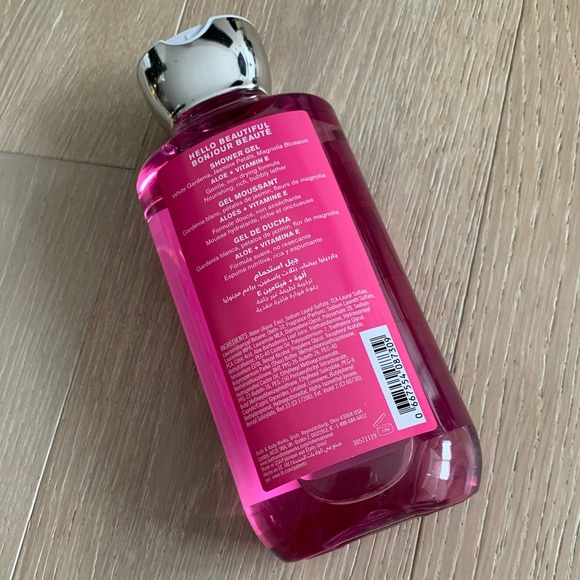 *NEW* Bath & Body Works Shower Gel - Hello Beautiful - Picture 3 of 3